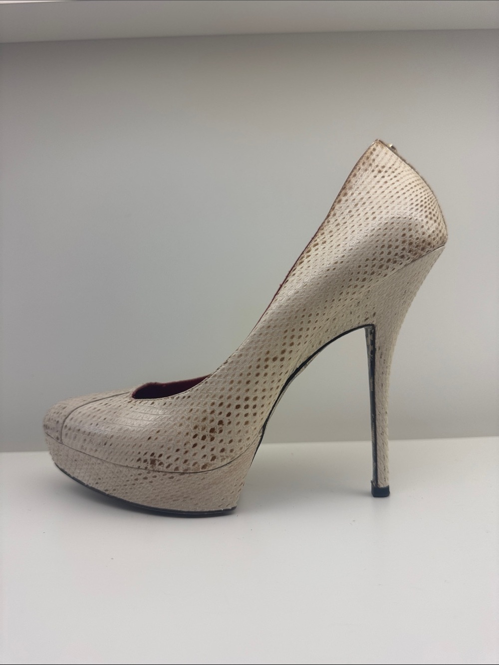 Cesare Paciotti Ivory Snakeskin Textured Platform Stiletto Pump